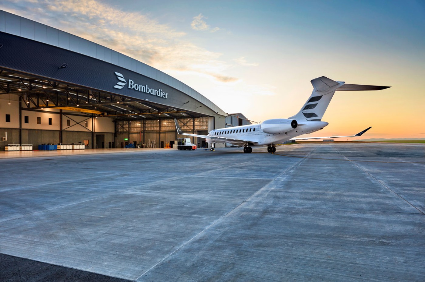 Melbourne Service Centre hangar exterior