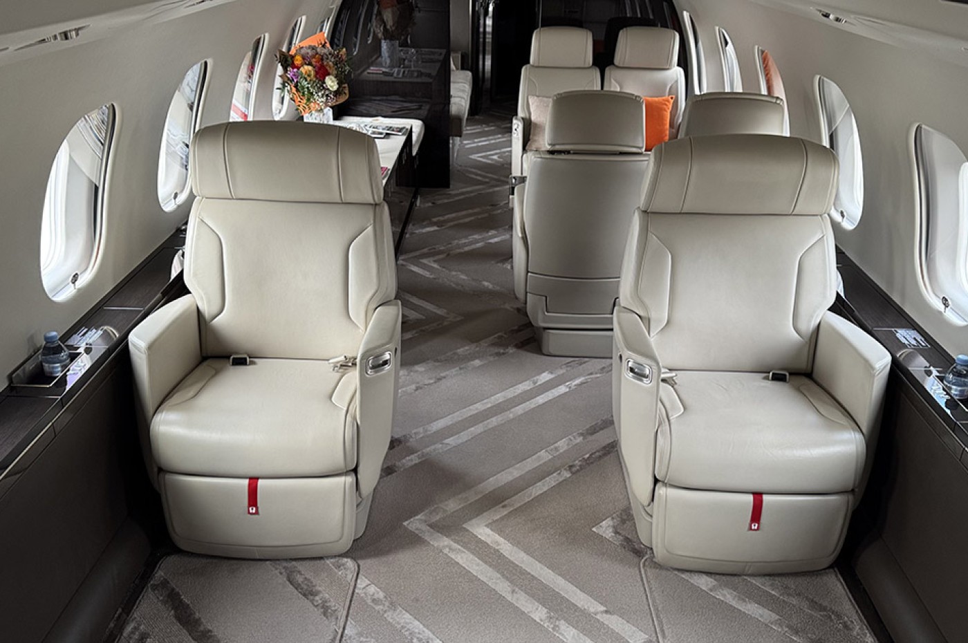 Global 6500 S/N 60003 Cabin 2