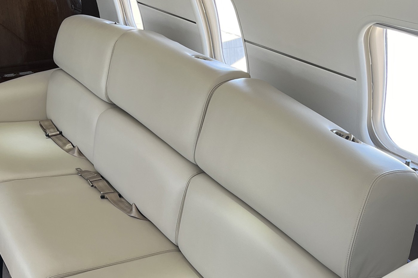 Challenger 300 S/N 20251 Cabin 2